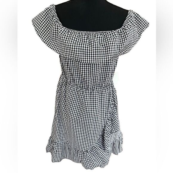 New with tags TOBI black/white gingham off shoulder ruffle front dress size M. - Picture 3 of 8